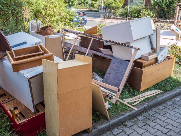 Best Yard Cleanup Services  in West Mifflin, PA
